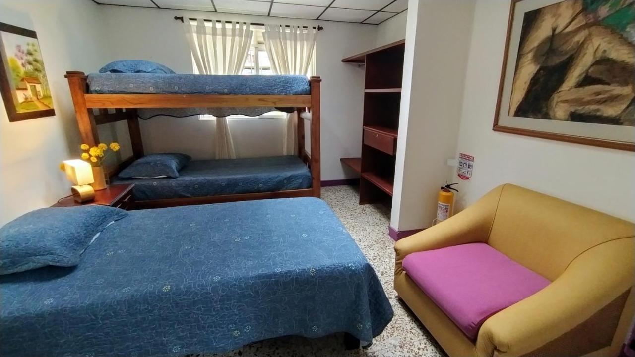 La Acuarela, Posada De La Monita Pereira Buitenkant foto