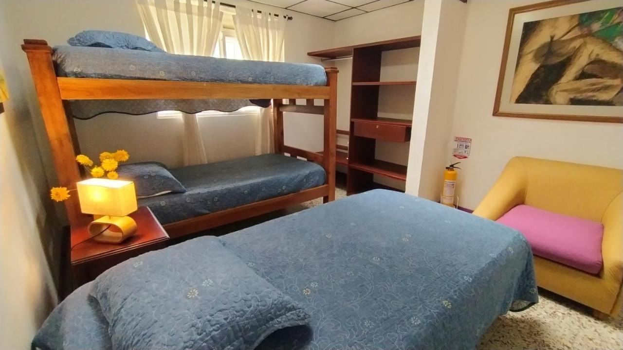 La Acuarela, Posada De La Monita Pereira Buitenkant foto