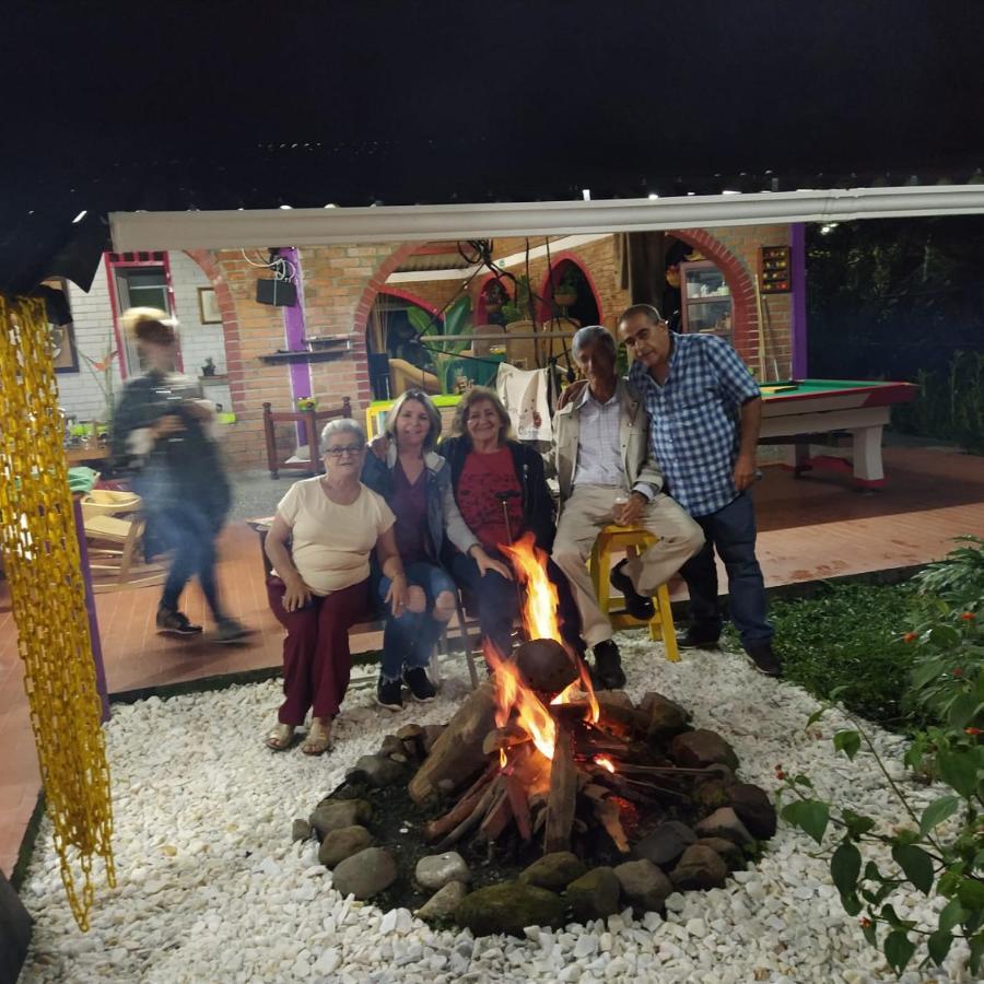 La Acuarela, Posada De La Monita Pereira Buitenkant foto