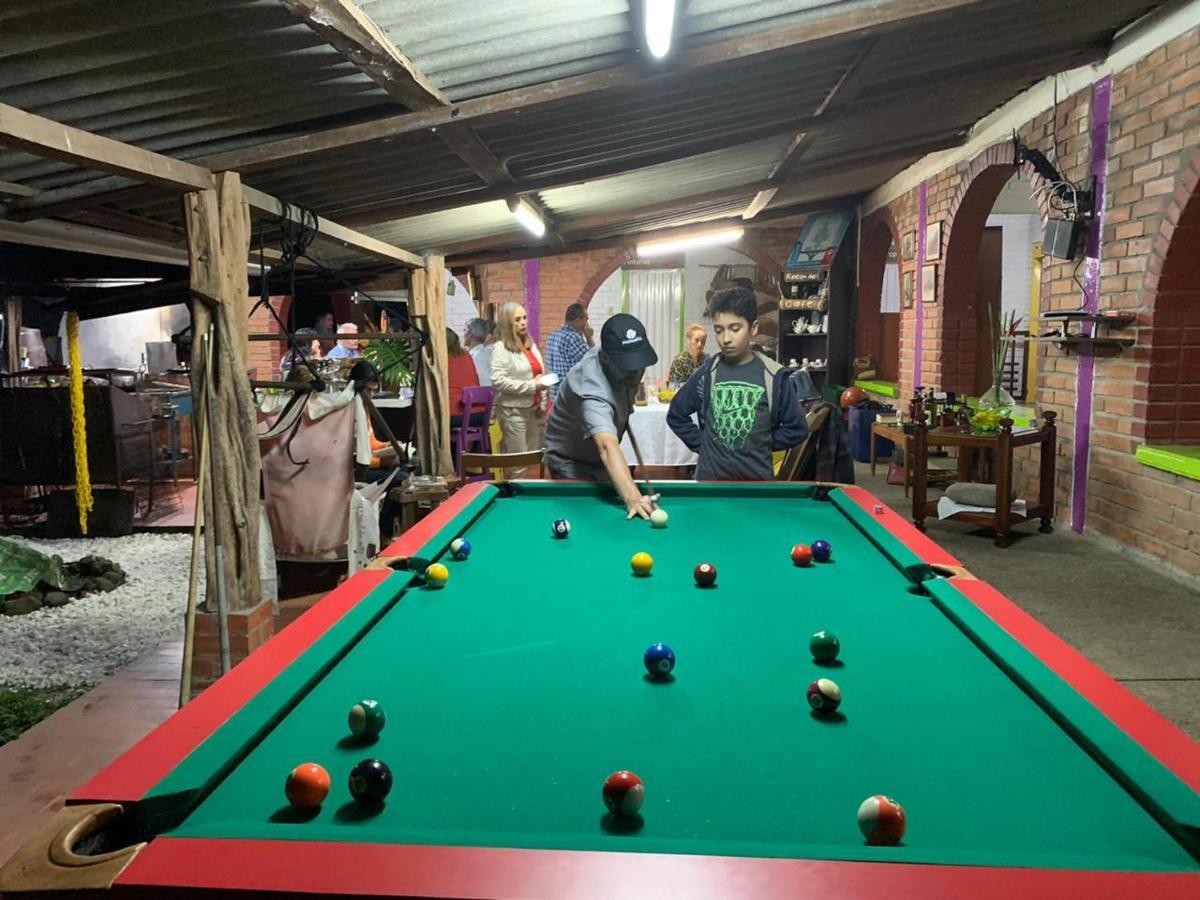 La Acuarela, Posada De La Monita Pereira Buitenkant foto