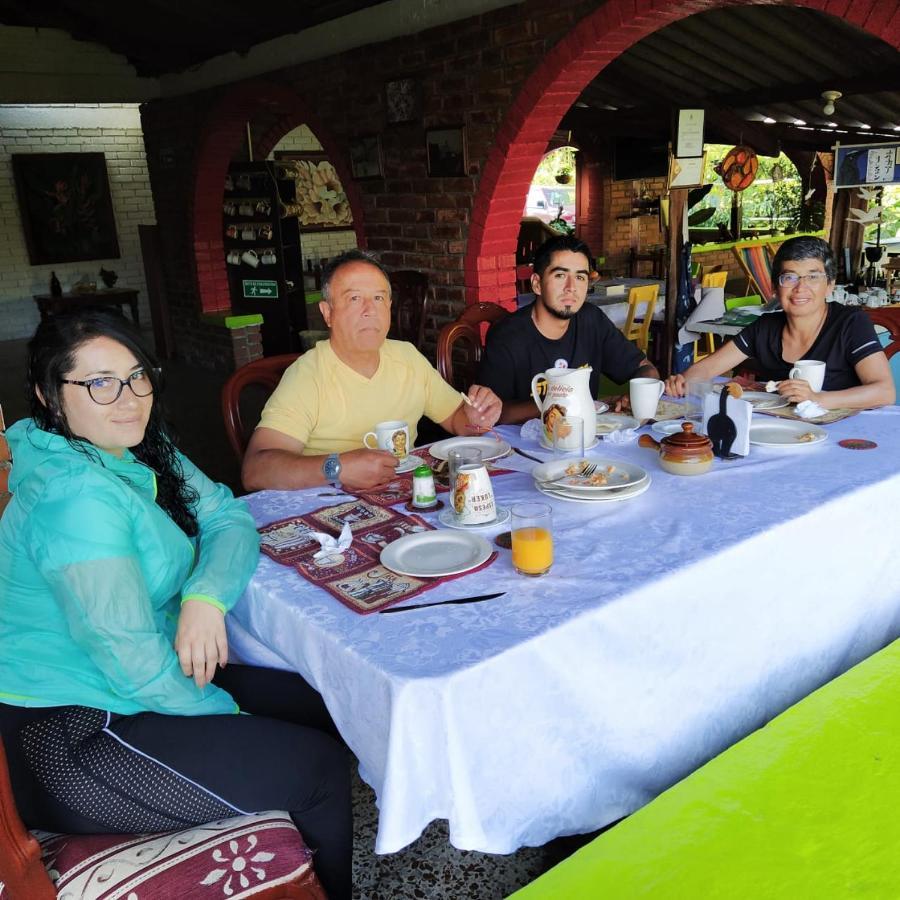 La Acuarela, Posada De La Monita Pereira Buitenkant foto